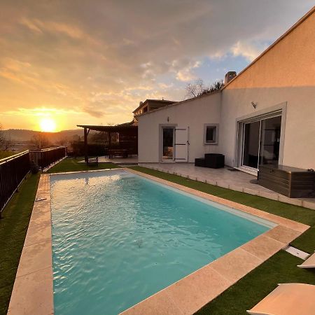 Villa Avec Piscine Cuers Exterior foto